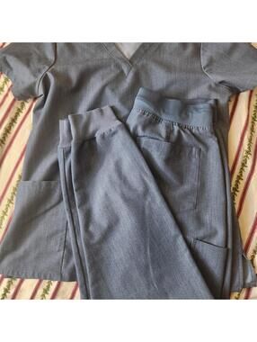 Mandala Women's Denim Look Scrub Set